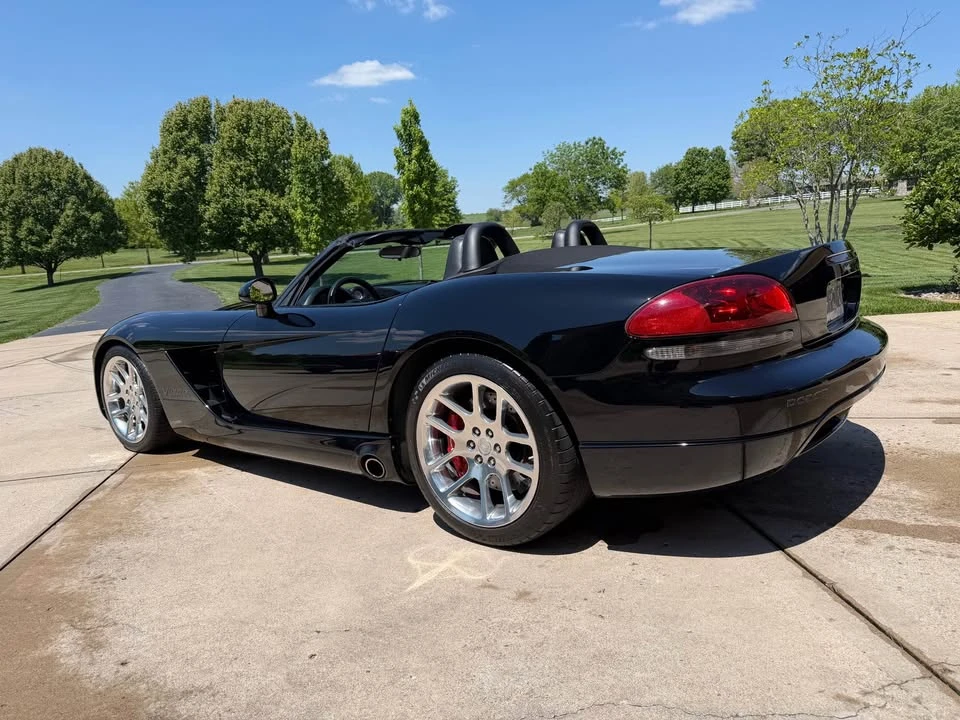 2004 Dodge Viper 3rd Gen - Image 4 of 14