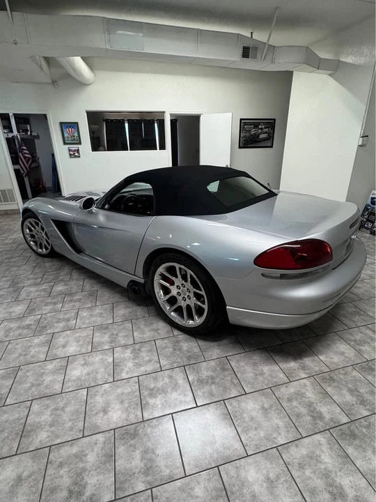 2004 Dodge Viper 3rd Gen - Image 3 of 4