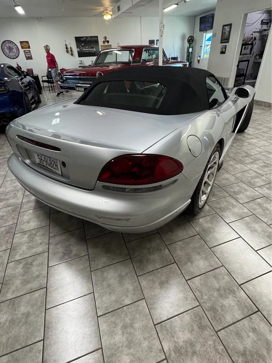 2004 Dodge Viper 3rd Gen - Image 4 of 4