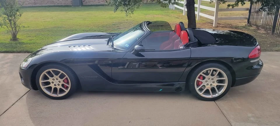 2004 Dodge Viper 3rd Gen - Image 2 of 15