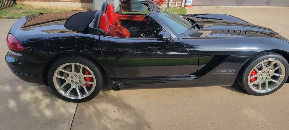 2004 Dodge Viper 3rd Gen - Image 4 of 15