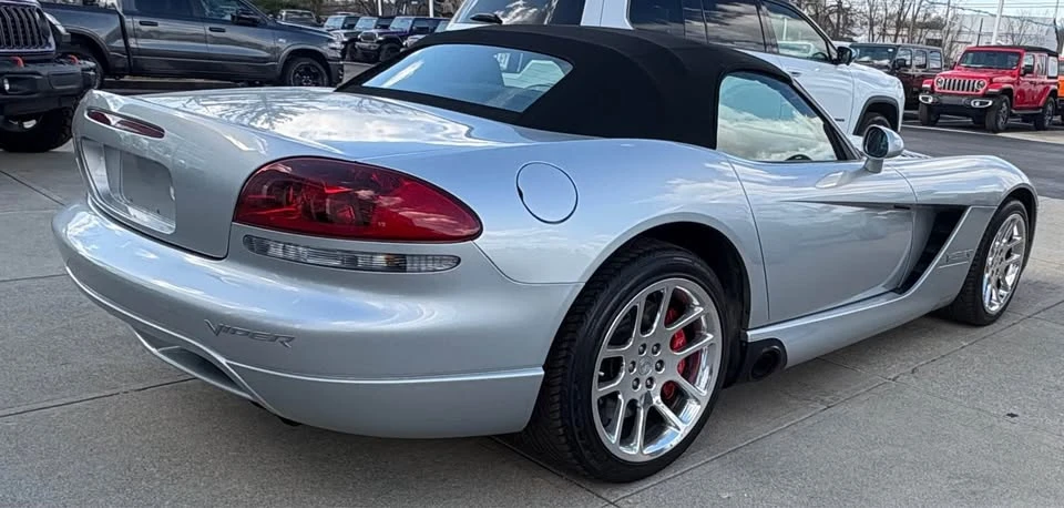 2004 Dodge Viper 3rd Gen - Image 3 of 14