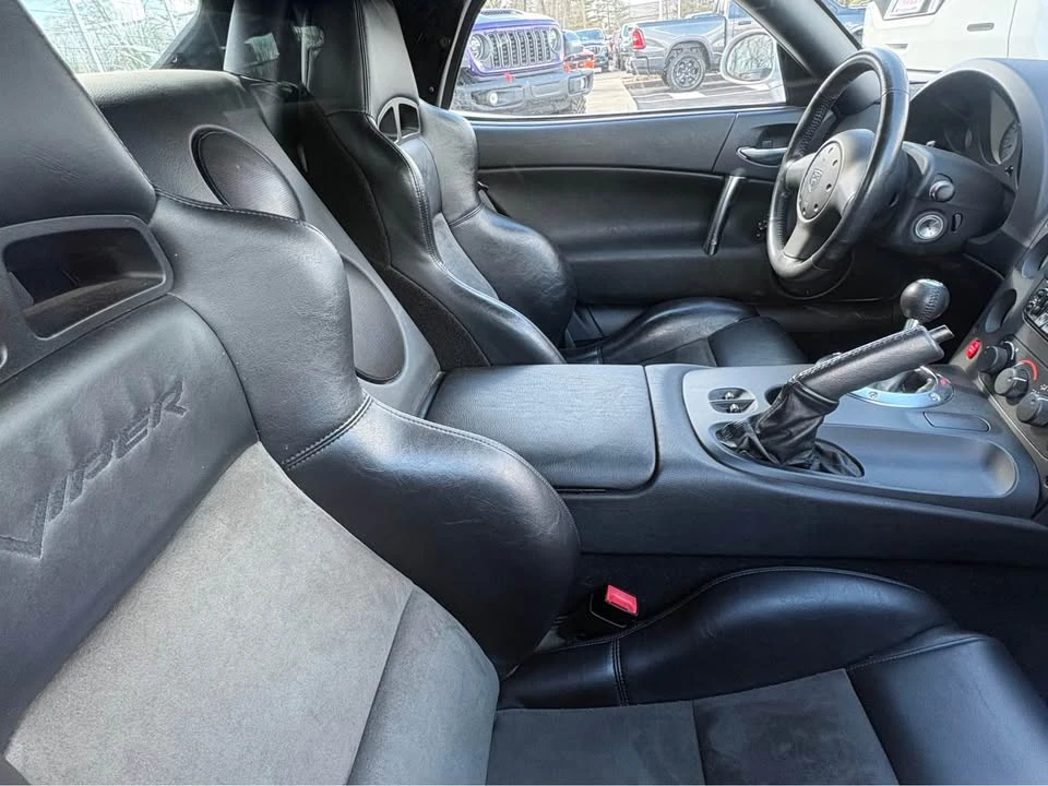 2004 Dodge Viper 3rd Gen - Image 11 of 14