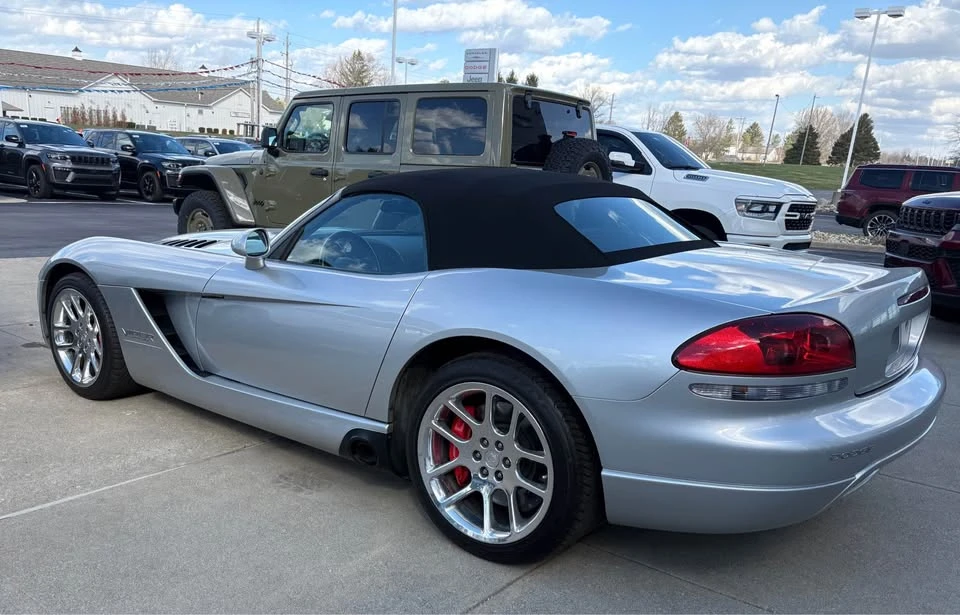 2004 Dodge Viper 3rd Gen - Image 9 of 14