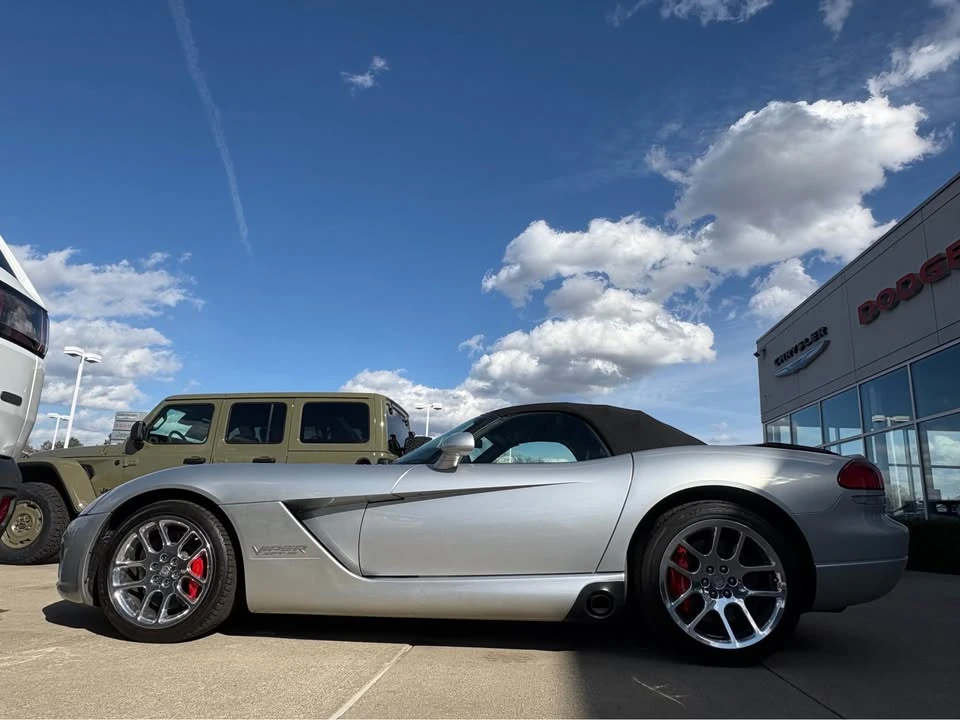 2004 Dodge Viper 3rd Gen - Image 4 of 14