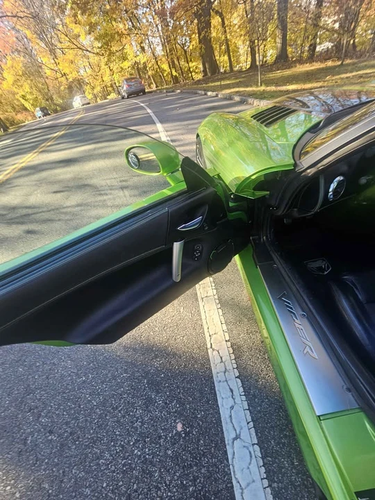 2004 Dodge Viper 3rd Gen - Image 12 of 17