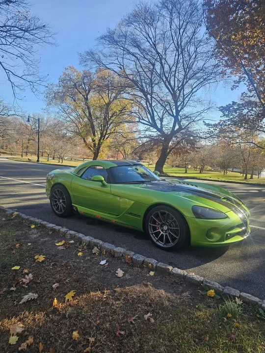 2004 Dodge Viper 3rd Gen - Image 4 of 17