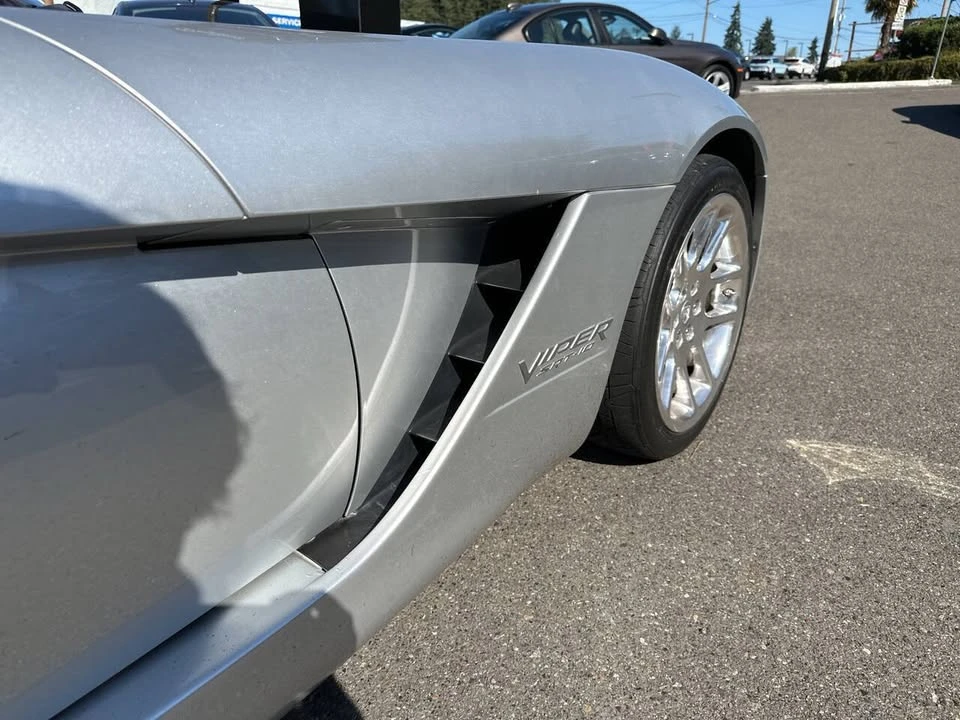 2004 Dodge Viper 3rd Gen - Image 4 of 9