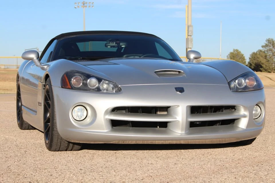 2004 Dodge Viper 3rd Gen - Image 3 of 11