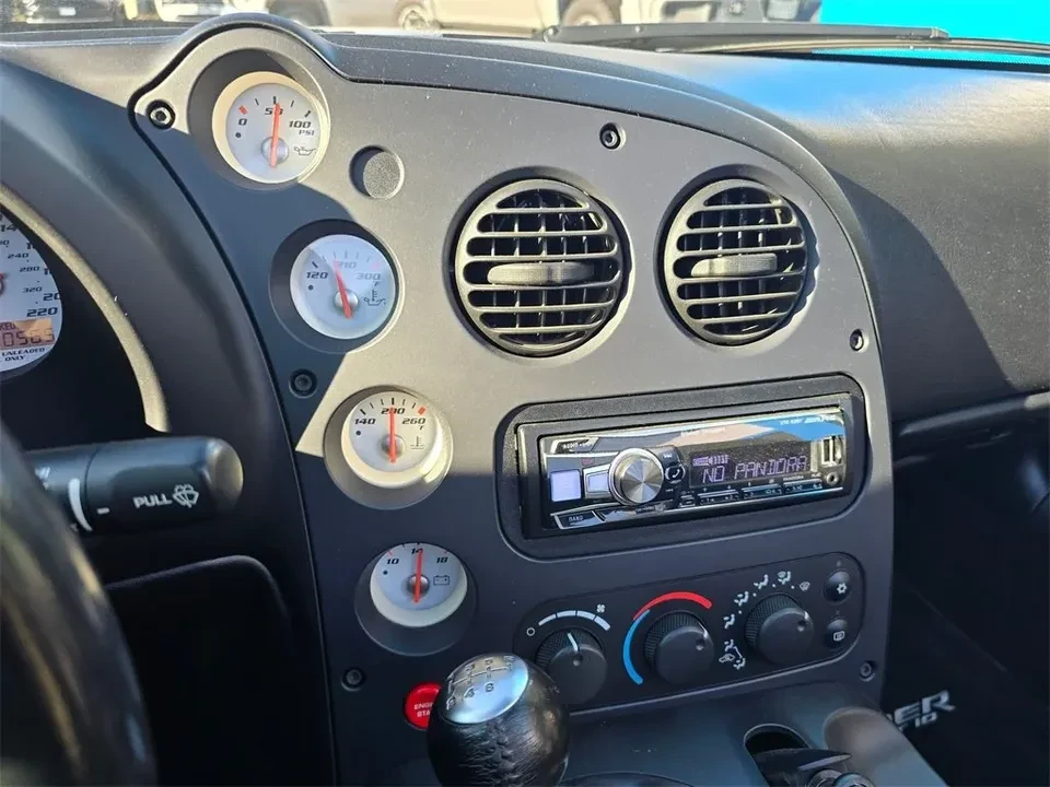 2004 Dodge Viper 4th Gen - Image 15 of 15