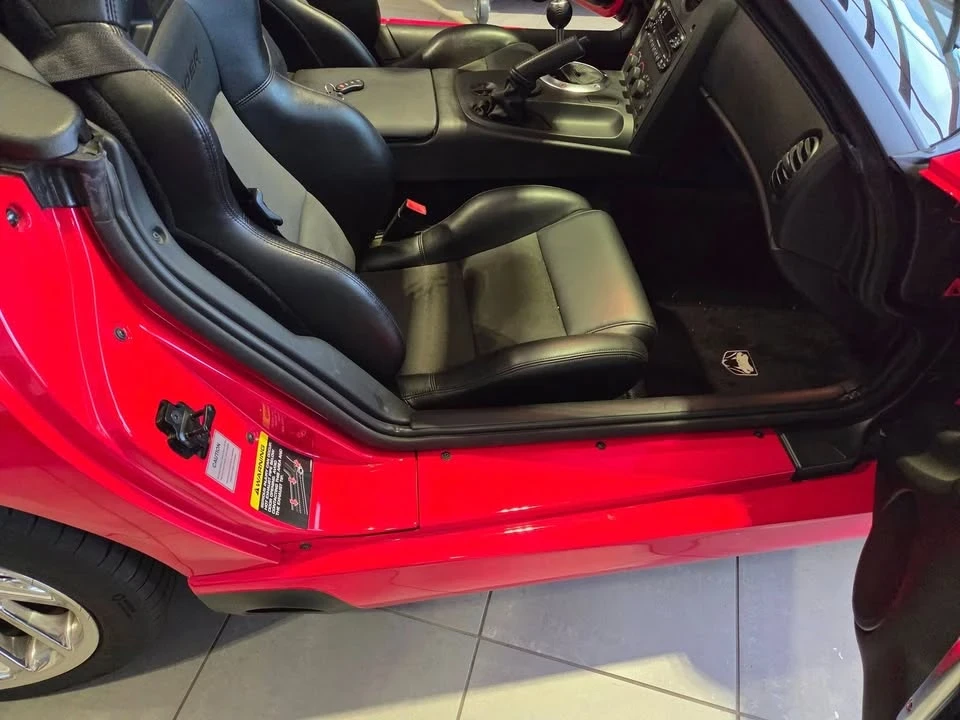 2004 Dodge Viper 3rd Gen - Image 14 of 16