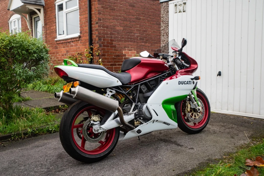 2004 Ducati 750 & 800 & 900 & 1000 - Image 17 of 30