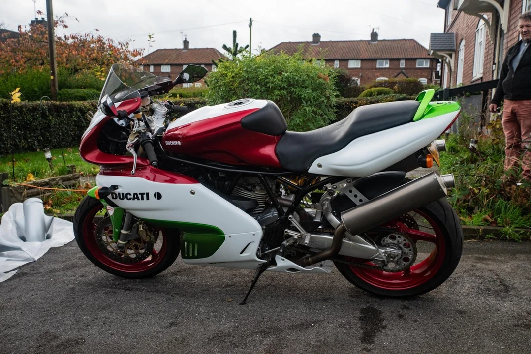 2004 Ducati 750 & 800 & 900 & 1000 - Image 3 of 30