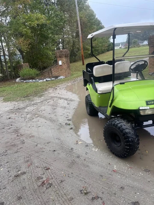 2004 Parts & Memorabilia Golf Carts - Image 7 of 7