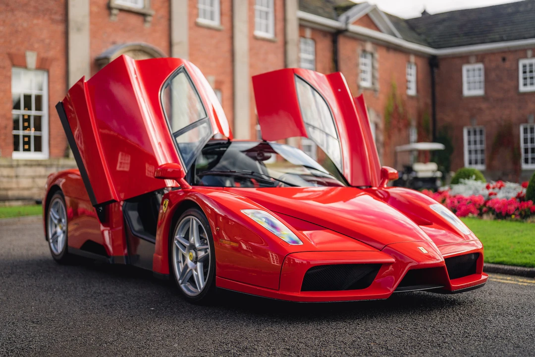 2004 Ferrari Enzo - Image 19 of 31