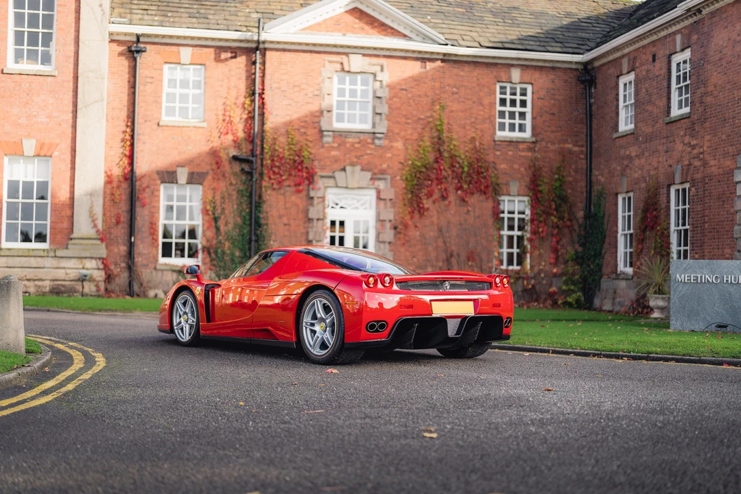2004 Ferrari Enzo - Image 9 of 31