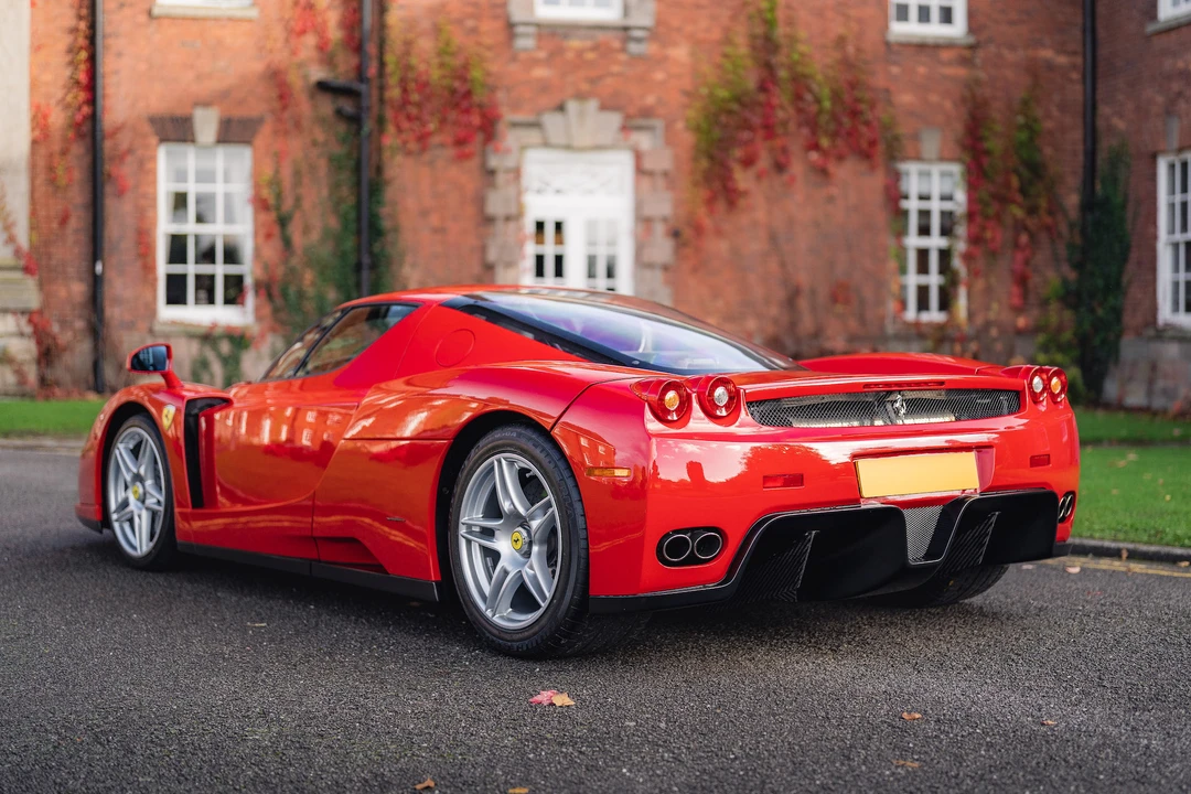 2004 Ferrari Enzo - Image 14 of 31