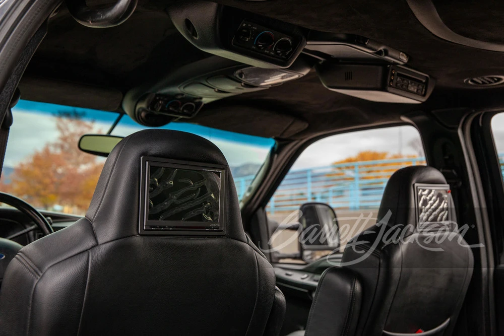 2004 Ford Excursion - Image 12 of 21