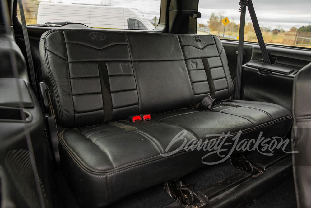 2004 Ford Excursion - Image 10 of 21