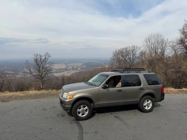 2004 Ford Explorer 3rd Gen - Image 2 of 12