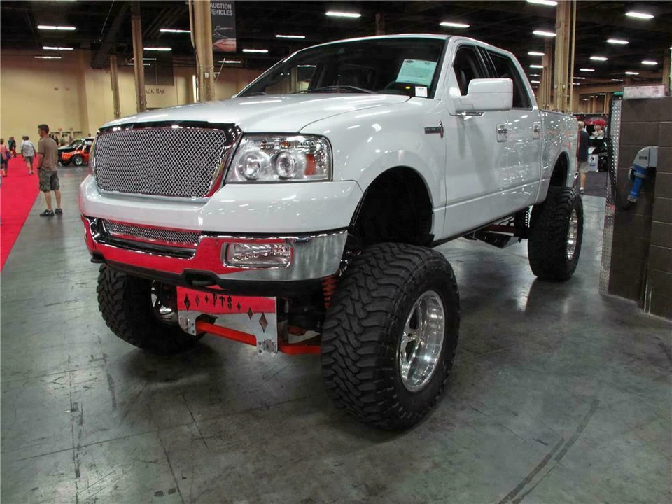 2004 Ford F-Series - Image 2 of 5