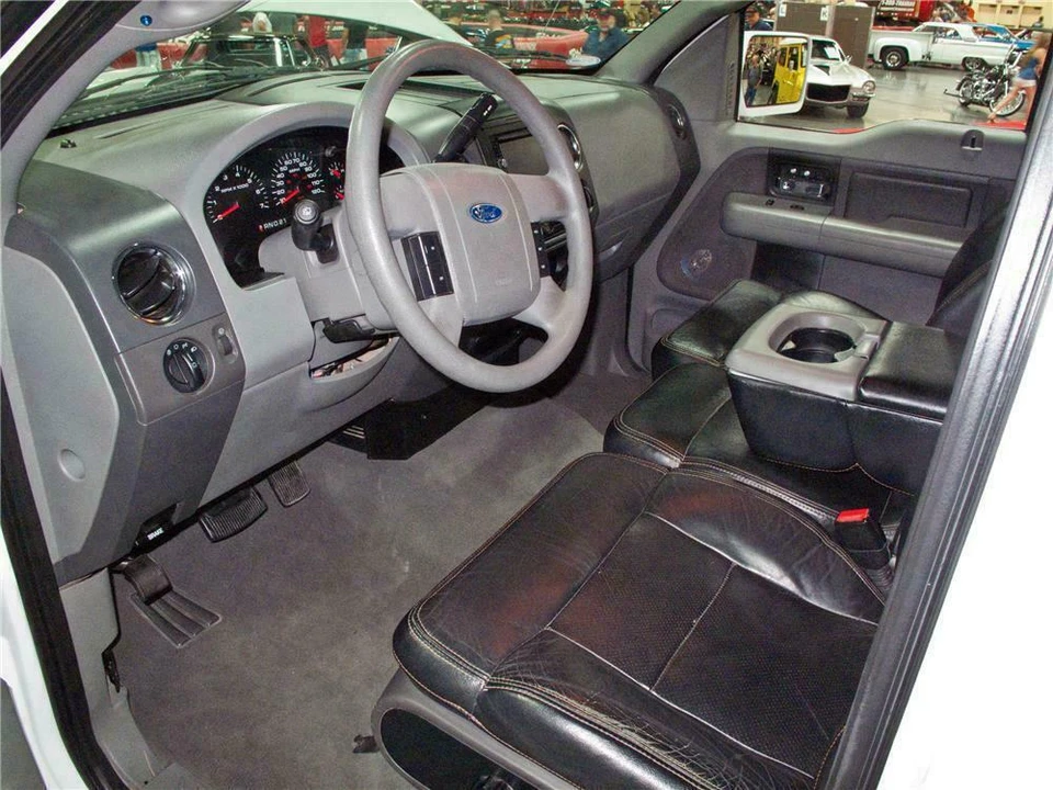 2004 Ford F-Series - Image 4 of 5