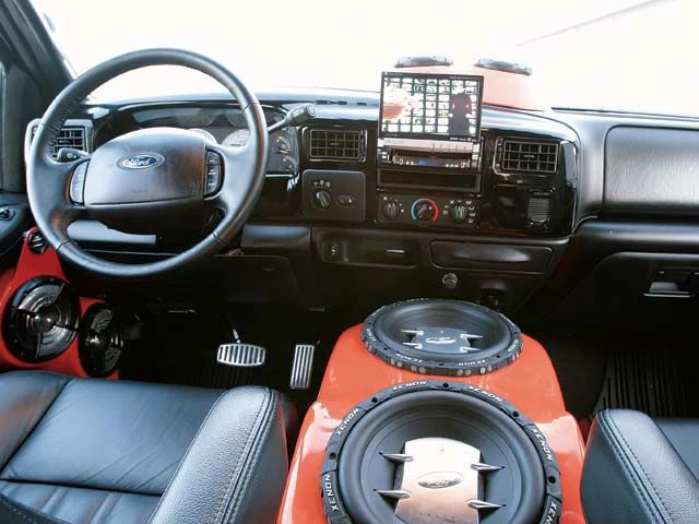 2004 Ford Super Duty 1st Gen - Image 2 of 2