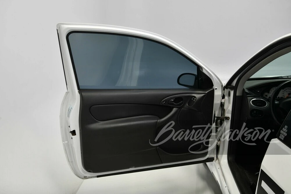 2004 Ford Focus 1st Gen - Image 21 of 28