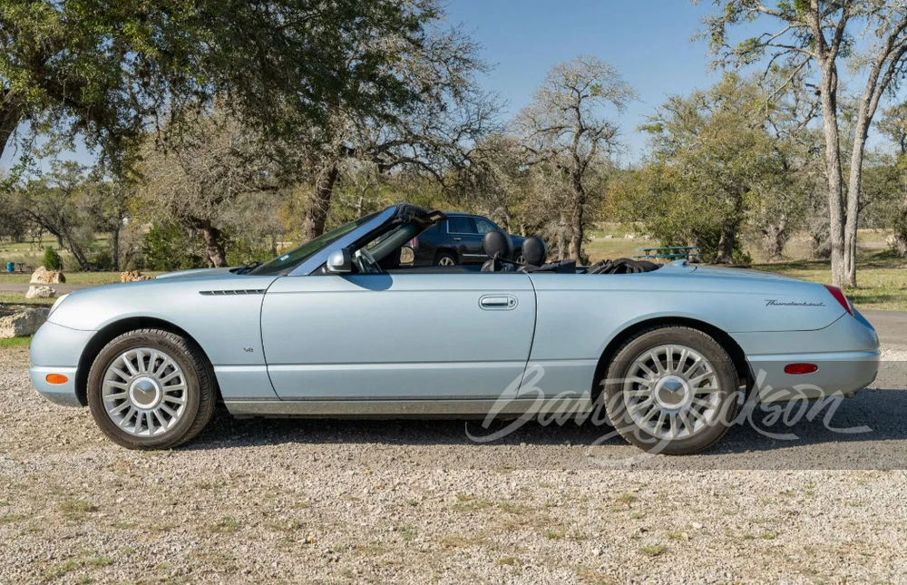 2004 Ford Thunderbird 11th Gen - Image 10 of 12