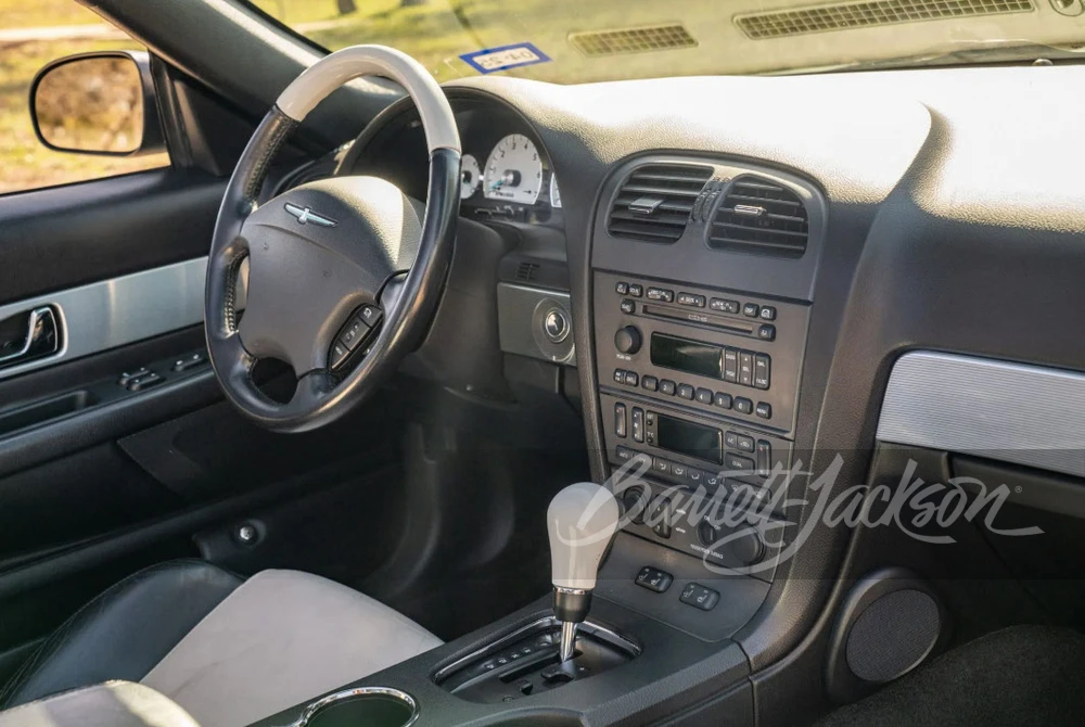 2004 Ford Thunderbird 11th Gen - Image 3 of 12