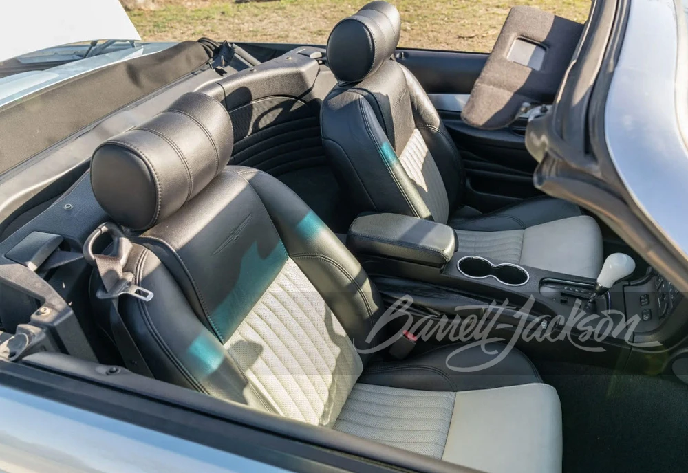 2004 Ford Thunderbird 11th Gen - Image 5 of 12