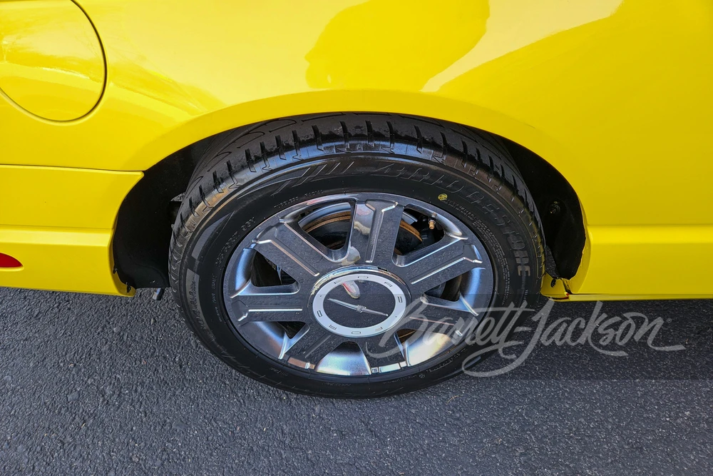 2004 Ford Thunderbird 11th Gen - Image 10 of 15