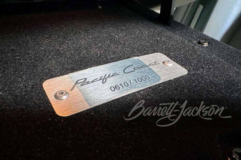 2004 Ford Thunderbird 11th Gen - Image 8 of 10