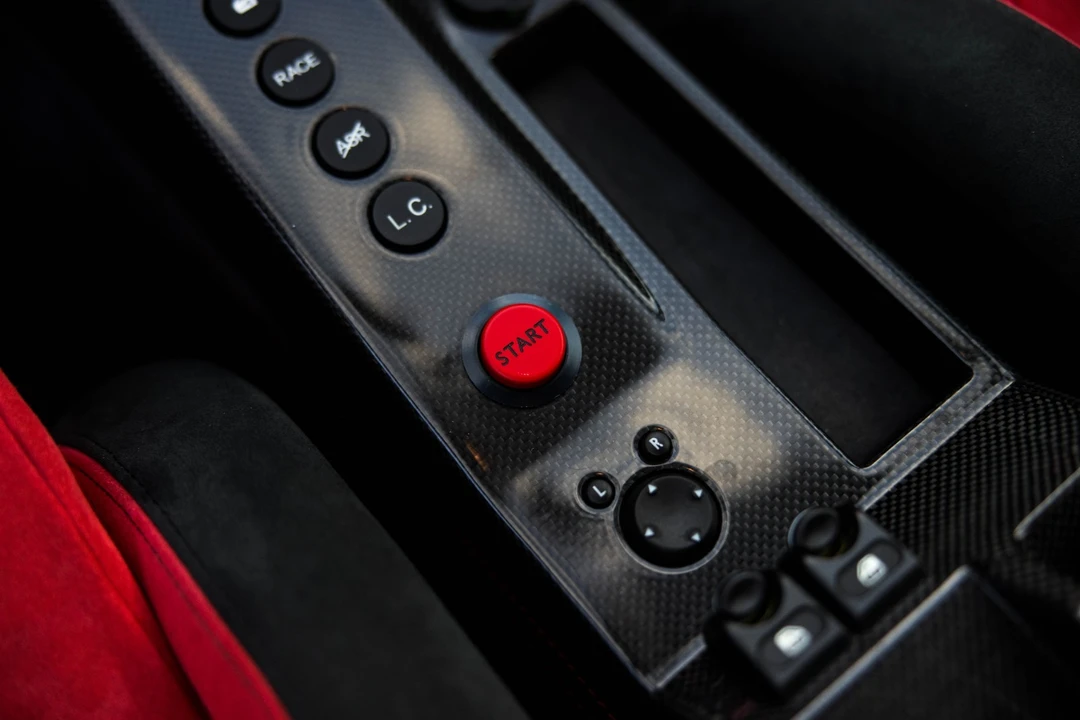 2004 Ferrari 360 Challenge Stradale - Image 30 of 31