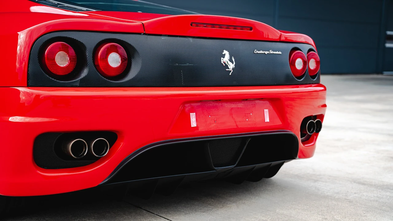 2004 Ferrari 360 Challenge Stradale - Image 25 of 31