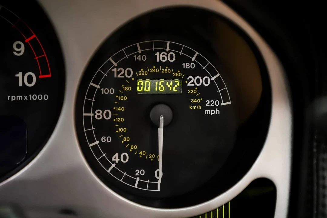 2004 Ferrari 360 Spider - Image 3 of 31
