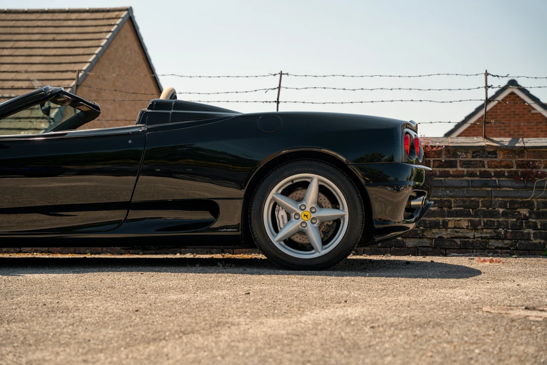 2004 Ferrari 360 Spider - Image 15 of 31