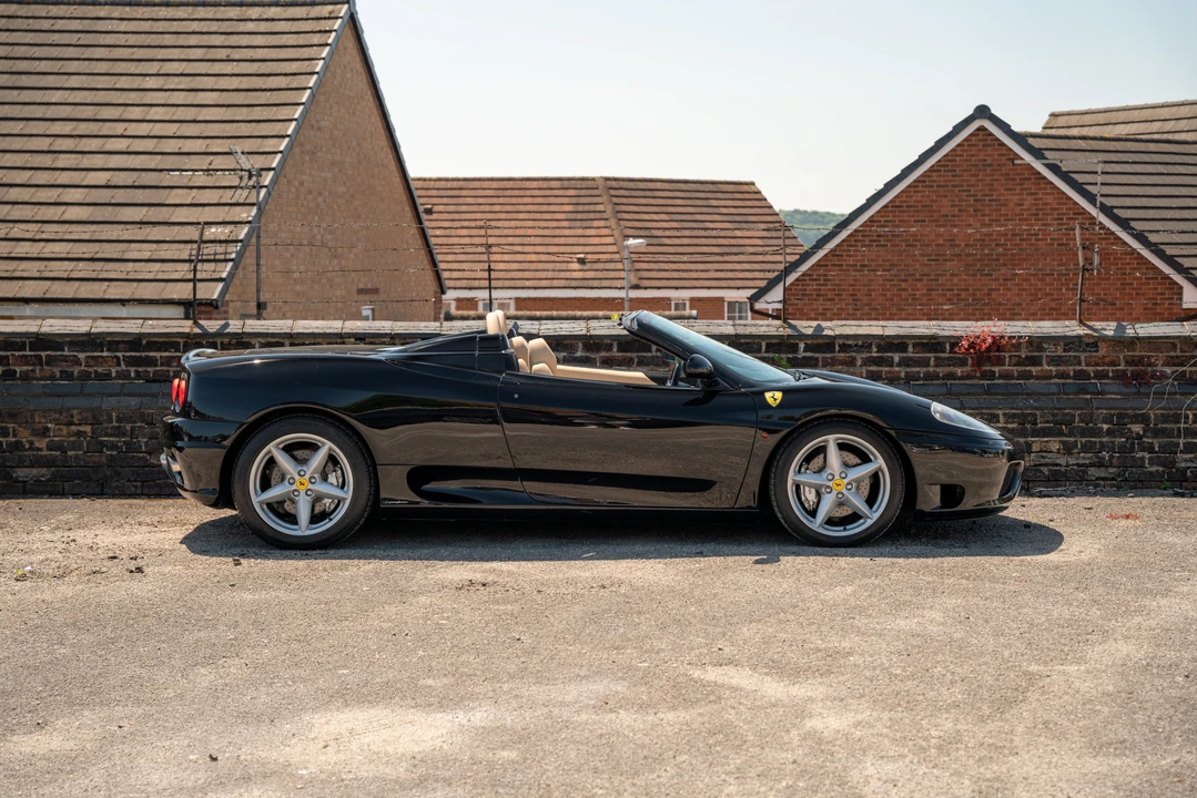 2004 Ferrari 360 Spider - Image 5 of 31