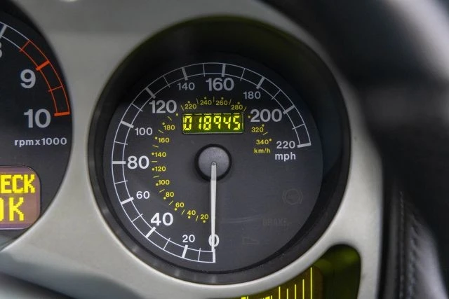 2004 Ferrari 360 Spider - Image 10 of 31