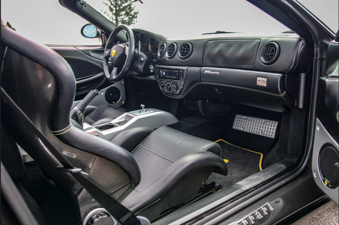 2004 Ferrari 360 Spider - Image 23 of 31