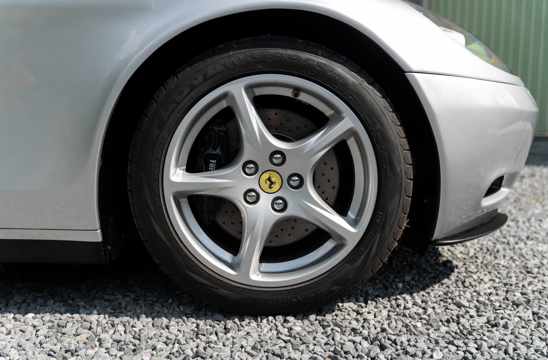 2004 Ferrari 612 - Image 26 of 31