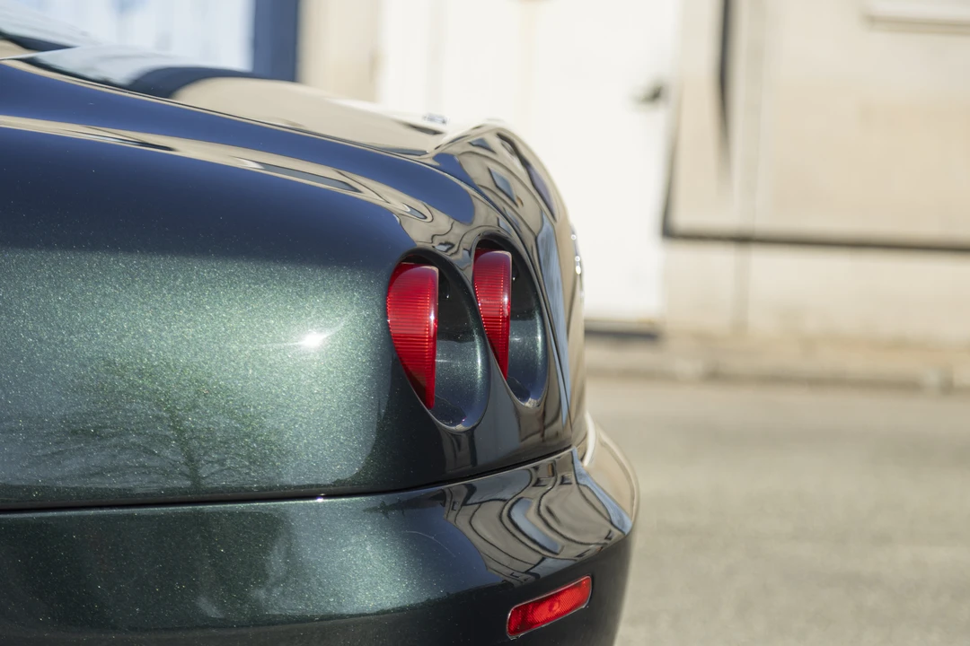 2004 Ferrari 612 - Image 26 of 31