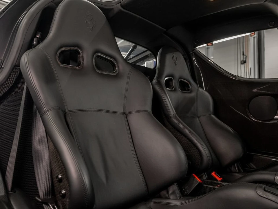 2004 Ferrari Enzo - Image 22 of 31