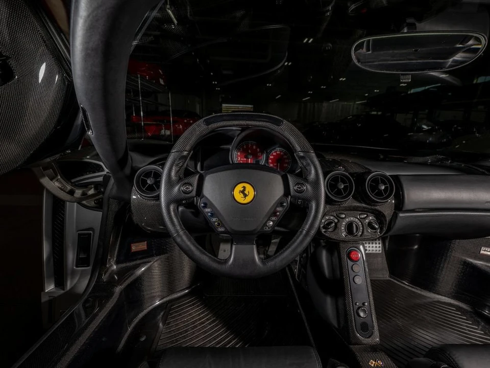 2004 Ferrari Enzo - Image 16 of 31