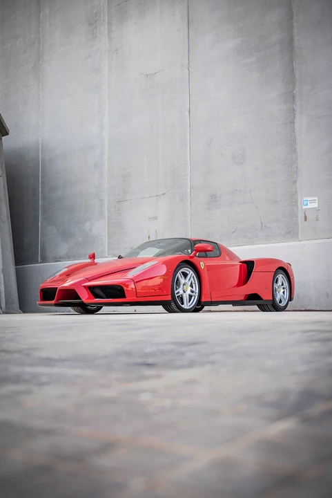 2004 Ferrari Enzo - Image 25 of 31