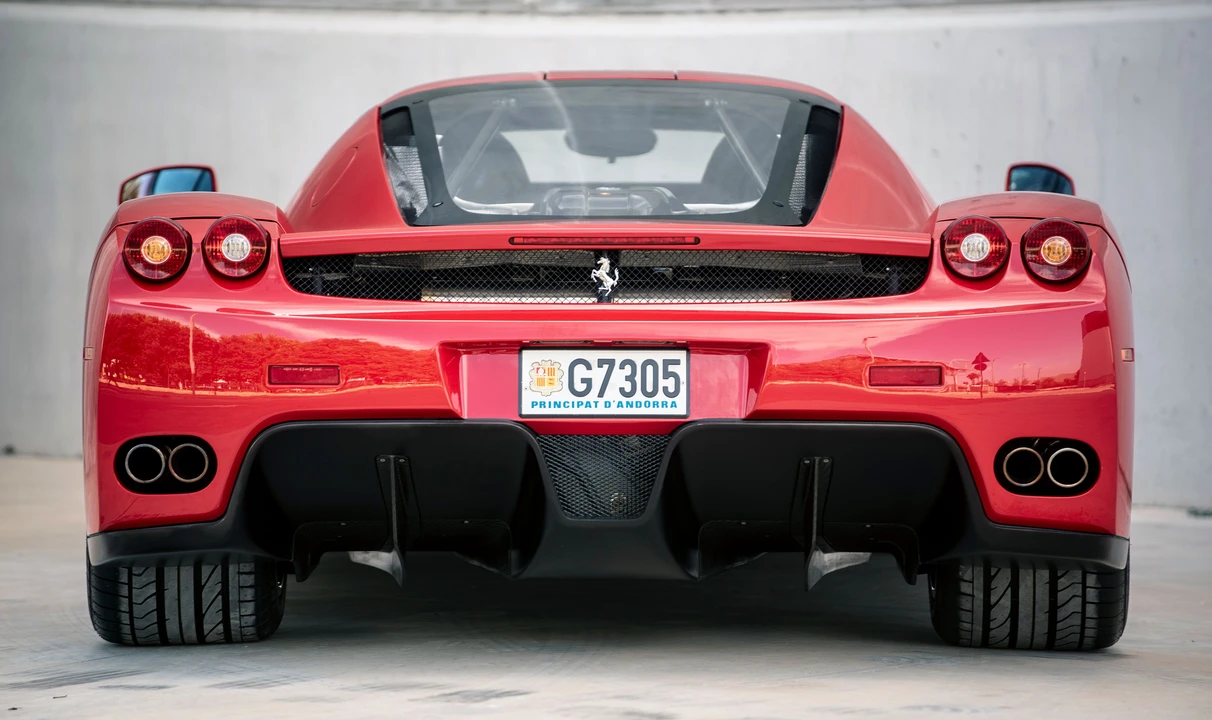 2004 Ferrari Enzo - Image 9 of 31