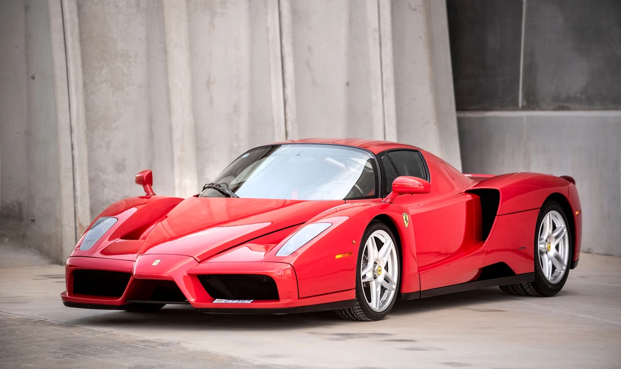 2004 Ferrari Enzo - Image 18 of 31