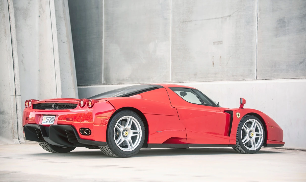 2004 Ferrari Enzo - Image 11 of 31