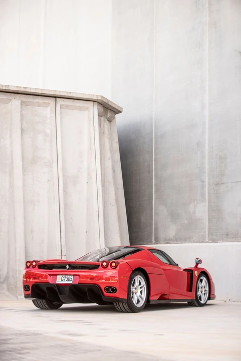 2004 Ferrari Enzo - Image 27 of 31