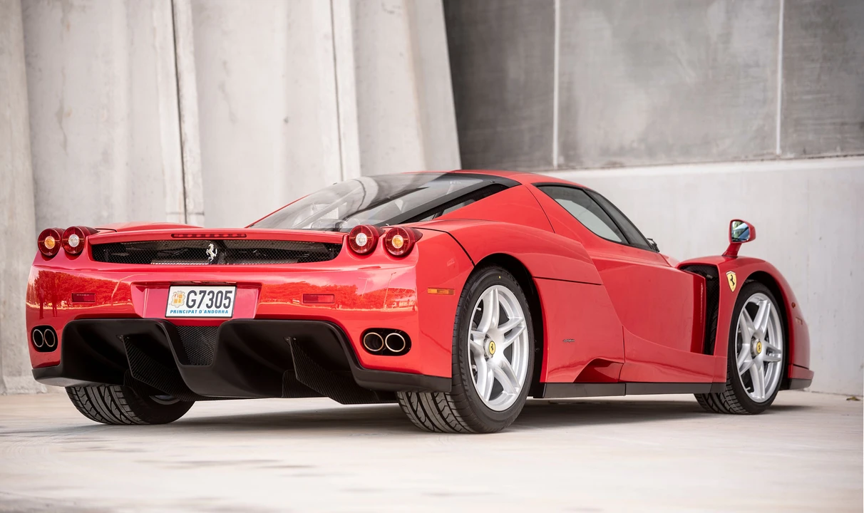 2004 Ferrari Enzo - Image 10 of 31